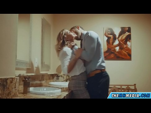 ❤️ Büyük memeli bir sarışın seni umumi tuvalette baştan çıkardığında ❤❌ Seks videosu tr.xxxshake.ru ❌️❤